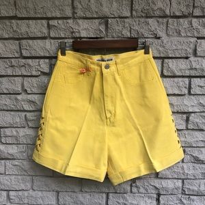 90’s DakotaBlue Yellow Denim High Waisted Cuffed Shorts 7